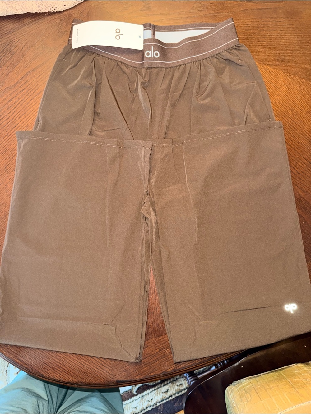 ALO Yoga womenβs Brown trousers with Logo Waistband
